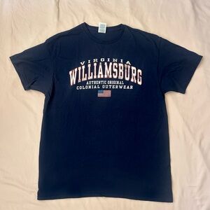 Colonial Williamsburg, Virginia T-Shirt - Size Large